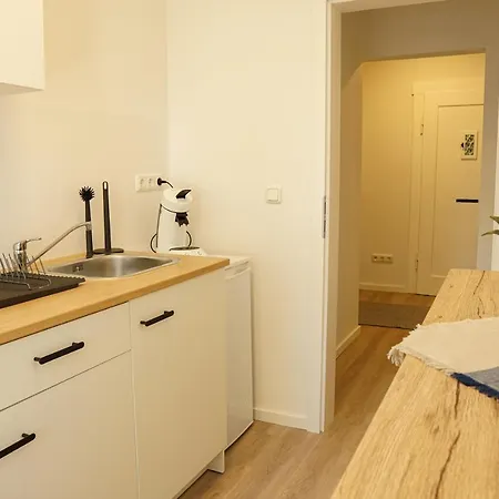 Homy I Moderner Retrocharme Wlan & Netflix * Leipzig